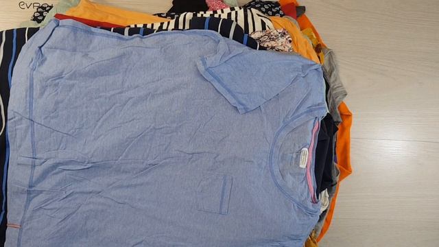 04545 T-SHIRTS Сream (Футболки м/ж) №9 14,10 кг 13,99€ за кг 96 ед смотреть онлайн