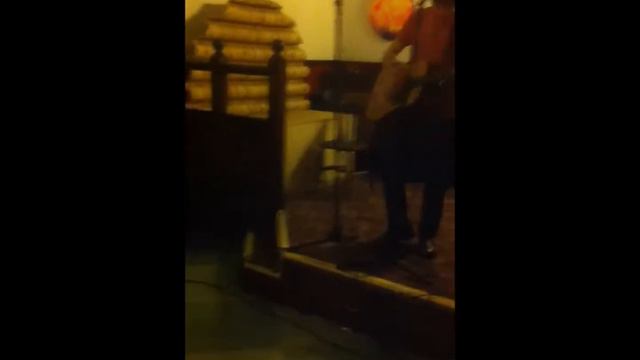 Tom Lynch sings Sit Down at Rose & Crown, Walthamstow смотреть онлайн
