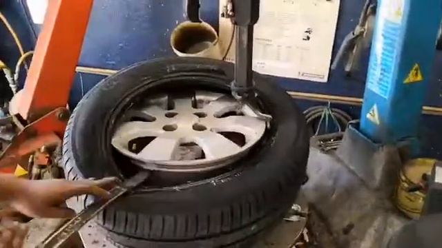 CAPITAL TYRE (LIQUI MOLY EM AUTHORISED DEALER) смотреть онлайн