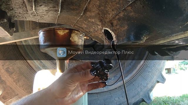 Замена масла в кпп с промывкой на МТЗ 82. смотреть онлайн
