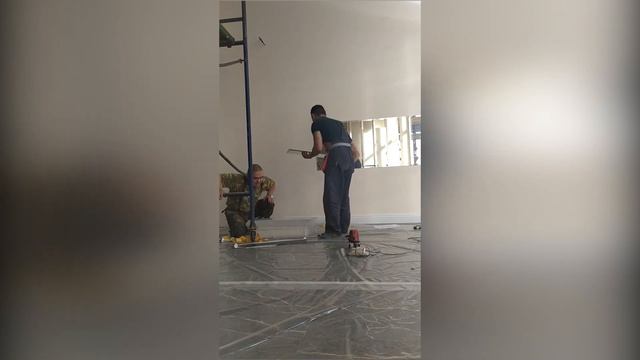 Монтаж зеркального панно смотреть онлайн