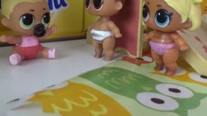 МАЛЫШИ СБЕЖАЛИ! С Дня Рождения в детском садике! Куклы лол сюрприз Даринелка мультики