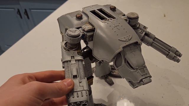 Rescuing & Painting my WARHOUND TITAN | Warhammer 40,000 смотреть онлайн