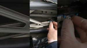 how to replace  broken door glass/window #toyota auris #hybrid  #2017 #brokenglass #howto #replace
