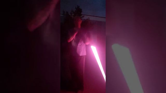 Showing Lightsaber Pink Color Blade смотреть онлайн