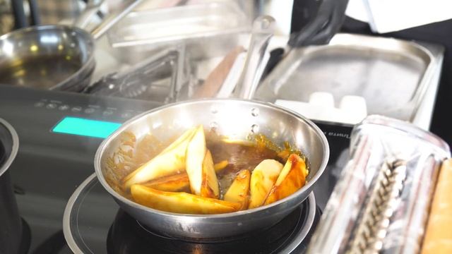 Кулинарное шоу с Богданой - Готовим феттучини смотреть онлайн