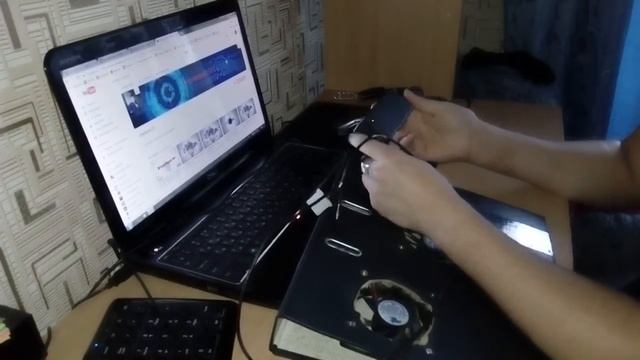 доп.охлаждение для ноутбука за 200рублей смотреть онлайн