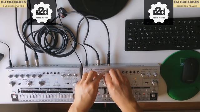 Behringer RD-6 & Behringer TD-3 - Acid House Jam #2 смотреть онлайн