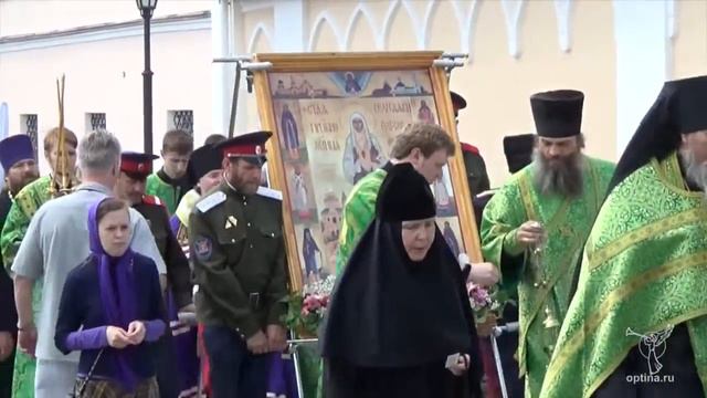 Крестный ход с иконой Елисаветы в Оптину Пустынь смотреть онлайн