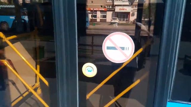 Новый автобус ЛиАЗ с гармошкой и кондиционером смотреть онлайн