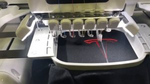 Кастомизируем одежду для друзей на вышивальной машине Brother PR