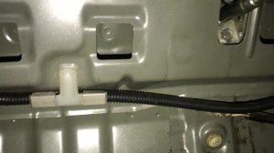 Toyota Camry 40 регулировка замка  багажника. Делаем полностью открывание багажника с ключа