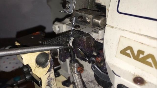 Оверлок Агат Don Lock 54D3.Регулировка петлителя,профилактика.Часть1 смотреть онлайн