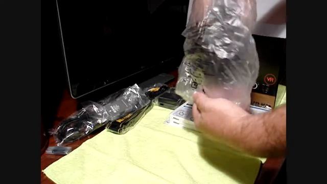 Nikon D5000 Unboxing смотреть онлайн