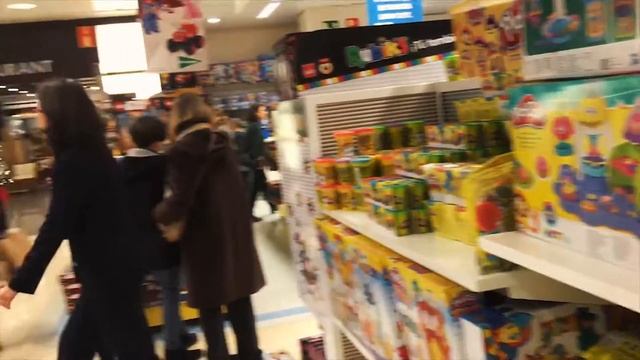 Dos Vlog #99: Christmas presents! Покупаем подарки к Рождеству и Новому Году! | Влог смотреть онлайн