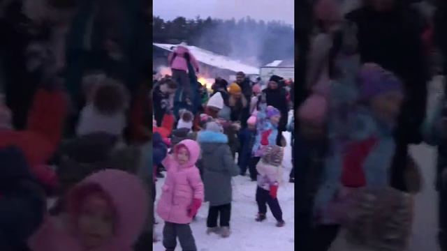 Проводы русской зимы. Народ отжигает)) смотреть онлайн