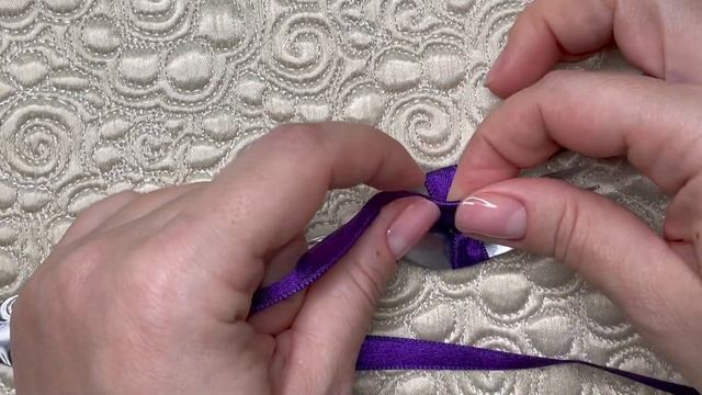 Самый простой способ сделать бантик на вилке своими руками! смотреть онлайн