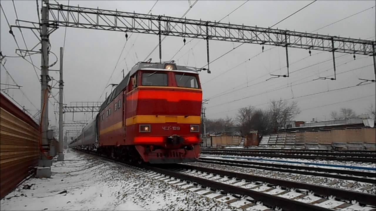 ЧС2Т-1019 с поездом Москва - Санкт-Петербург смотреть онлайн