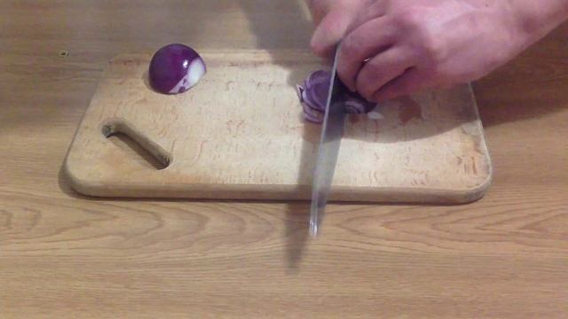 Нарезка лука соломкой (быстрая)/fast cutting onion straws смотреть онлайн