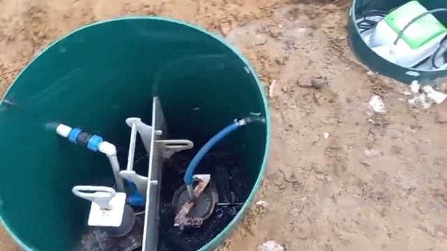 Обслуживание и ремонт септика Зорде (Zörde). Замена насоса в септике. Септик 1 год спустя. смотреть онлайн