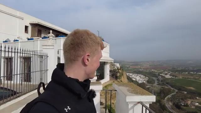 ARCOS DE LA FRONTERA (First Impressions) смотреть онлайн