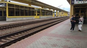 Объявление на белорусском языке с переводом на русский на железнодорожном вокзале в Минске