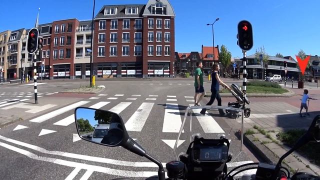 Funny kids?? Voorschoten Don't pee your pants! Motorcycle adventures in Haaglanden (The Netherlands смотреть онлайн