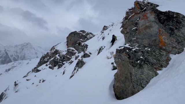 Kort klippa. Alperna. Mike смотреть онлайн