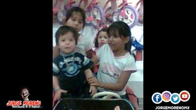 Le toman foto a 3 personas y aparecen ¡4! Impactante смотреть онлайн