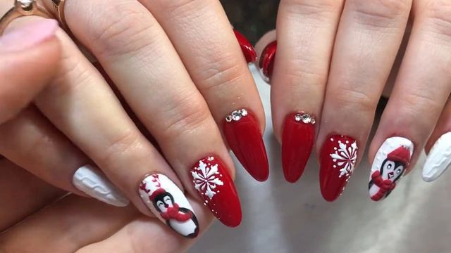 Новогодний маникюр: пингвины и свитер на ногтях, красные с белым ногти. Овальные ногти смотреть онлайн