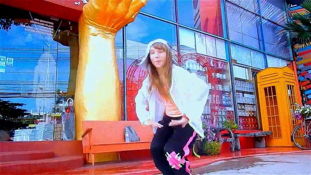 Крутой танец! Учусь танцевать. Ника смотреть онлайн