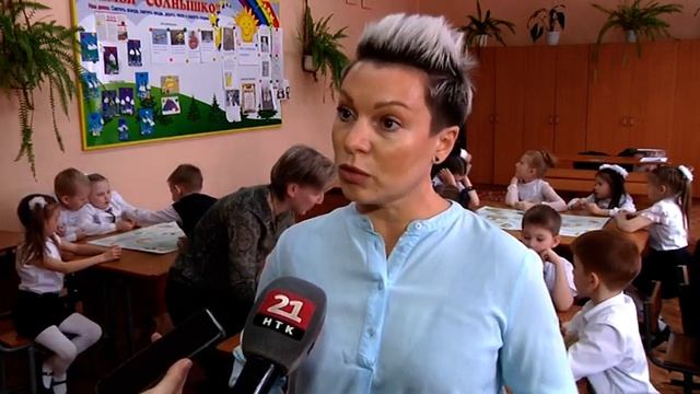 Планировать личные бюджета учат биробиджанских школьников педагоги и сотрудники Банка России смотреть онлайн