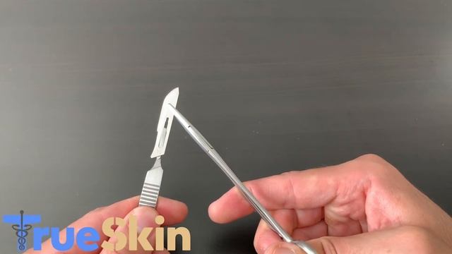How to Insert and Remove a Scalpel Blade смотреть онлайн