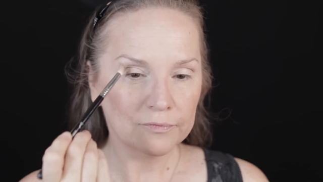 SOFT SUMMER SUN SWEPT MAKEUP TUTORIAL IDEAL FOR FAIR SKIN / OVER 50 SUMMER MAKEUP / SUMMER GLOW смотреть онлайн