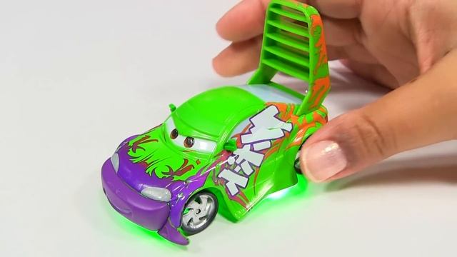 Light Up Deluxe Die-Cast Set Tuners DJ WIngo Lightning McQueen Mater Disney Pixar Cars Toons Toys смотреть онлайн