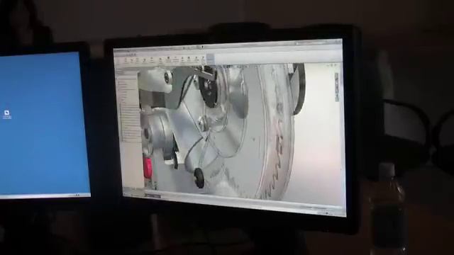 ATI FireGL V7700 VS Industrial enginner (Solidworks) смотреть онлайн
