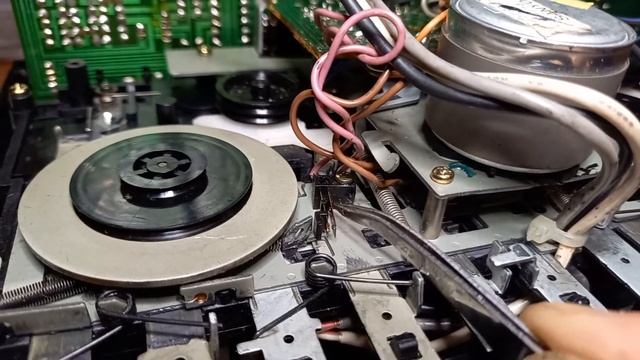 Замена пасиков на Fisher 702 смотреть онлайн