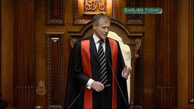 Lockwood Smith Ejects Trevor Mallard For Calling John Key a Liar смотреть онлайн