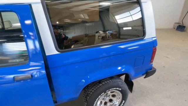 T2089 1984 Ford Bronco II смотреть онлайн