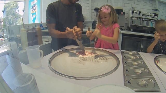 тайское мороженое / Thai ice cream смотреть онлайн