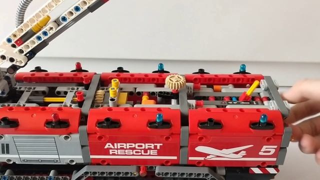 Lego Technic 42068 Пожарная служба аэропорта [обзор] смотреть онлайн