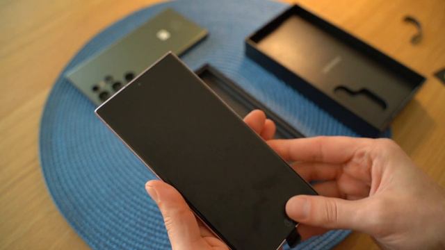 Samsung S23 Ultra Green vs Lavender смотреть онлайн