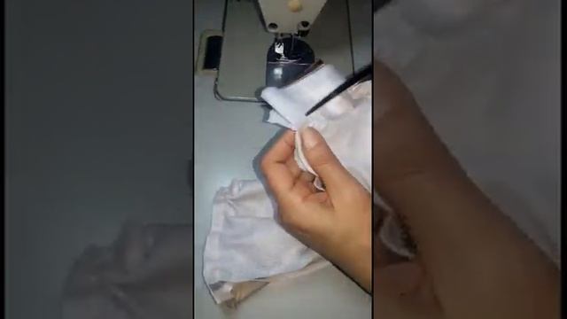 DIY МАСКА от ВИРУСОВ.КАК СШИТЬ МНОГОРАЗОВУЮ МАСКУ ПОВЯЗКУ из носовых платочков смотреть онлайн
