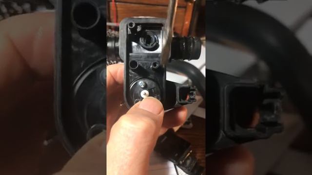Heater control valve nisson Titan 5.6L replacement DYI смотреть онлайн