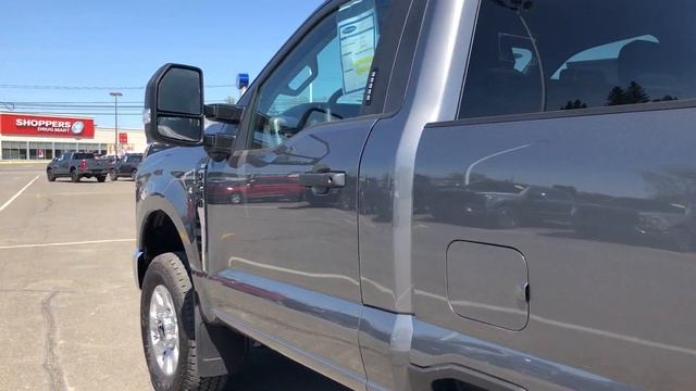 2023 Ford F-250 XLT FX4 RegCab 8'Box stock#:23053 смотреть онлайн