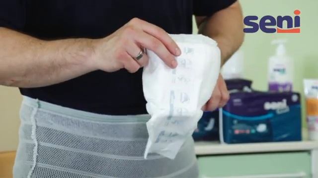 [RU] 12 Seni - Одевание урологических вкладышей Seni Man Normal и Extra смотреть онлайн