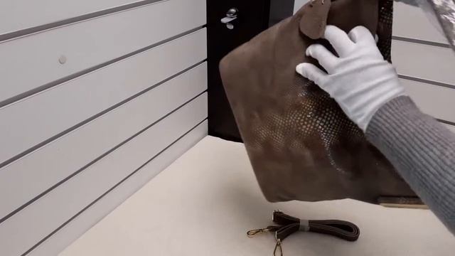 Сумка кожаная женская C 8050 смотреть онлайн