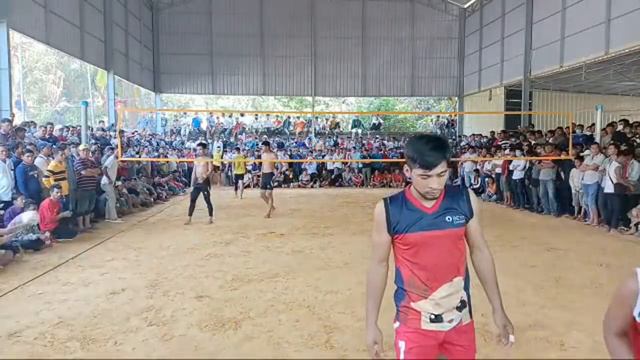 កក្រើកឋានទាំងបី ដាវញីឈ្មោល ម៉ាប់ឆ្វេង សុវណ្ណនាថ ប៉ះ ប៉ោយប៉ែត Great volleyball match смотреть онлайн