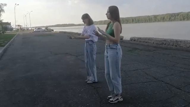 [KPOP IN PUBLIC] (G)I-DLE (Queencard) DANCE COVER by Vix from RUSSIA смотреть онлайн