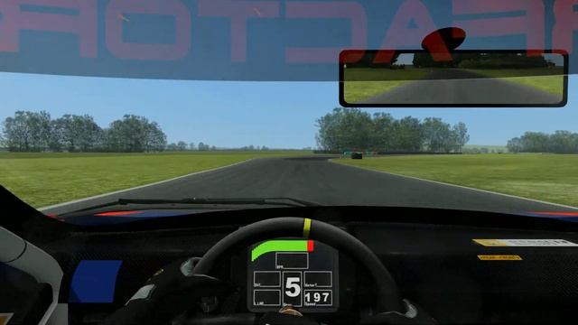 rFactor2 Renault Megane V6 - Croft onboard смотреть онлайн